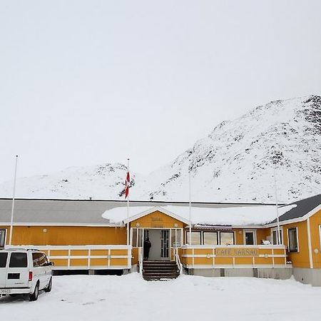 Hotel Narsaq Екстериор снимка