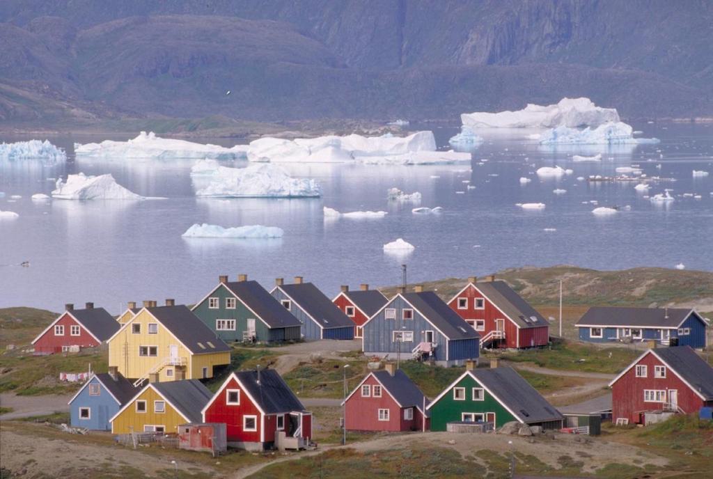 Hotel Narsaq Екстериор снимка