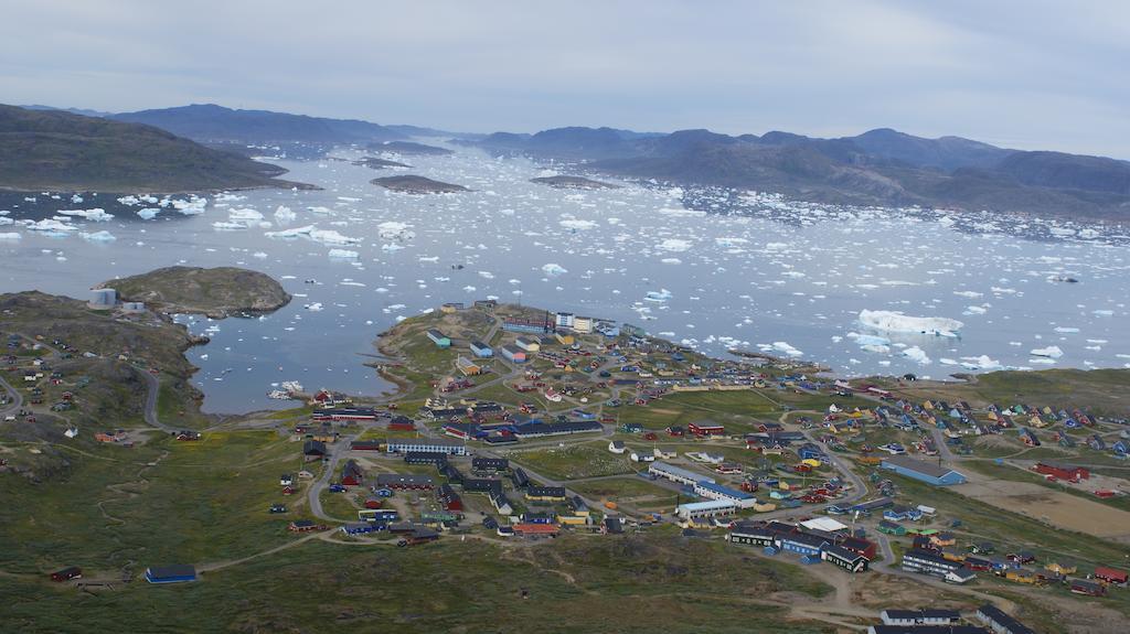 Hotel Narsaq Екстериор снимка